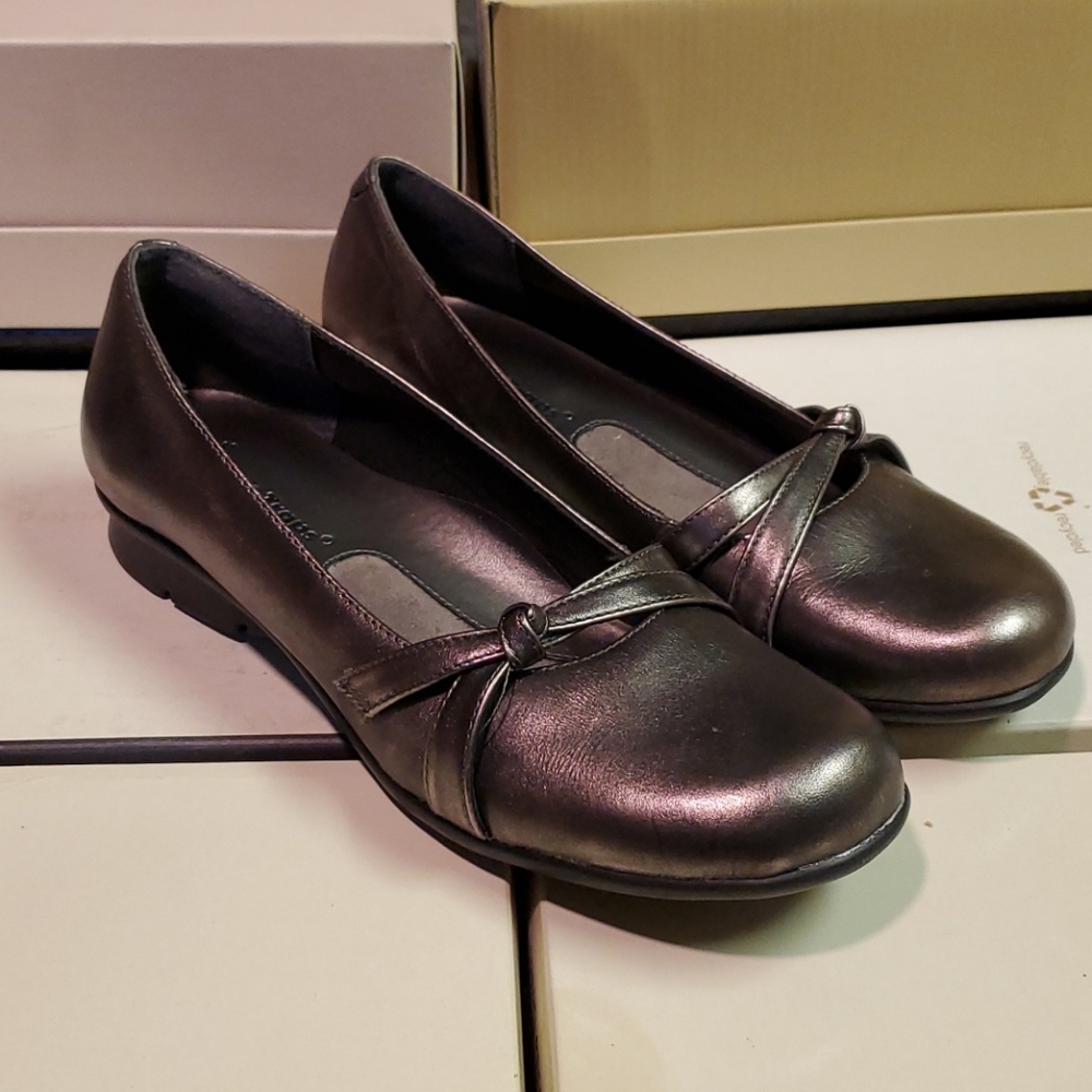 Bare Traps Restless Slip-On Leather Flats - Pewter